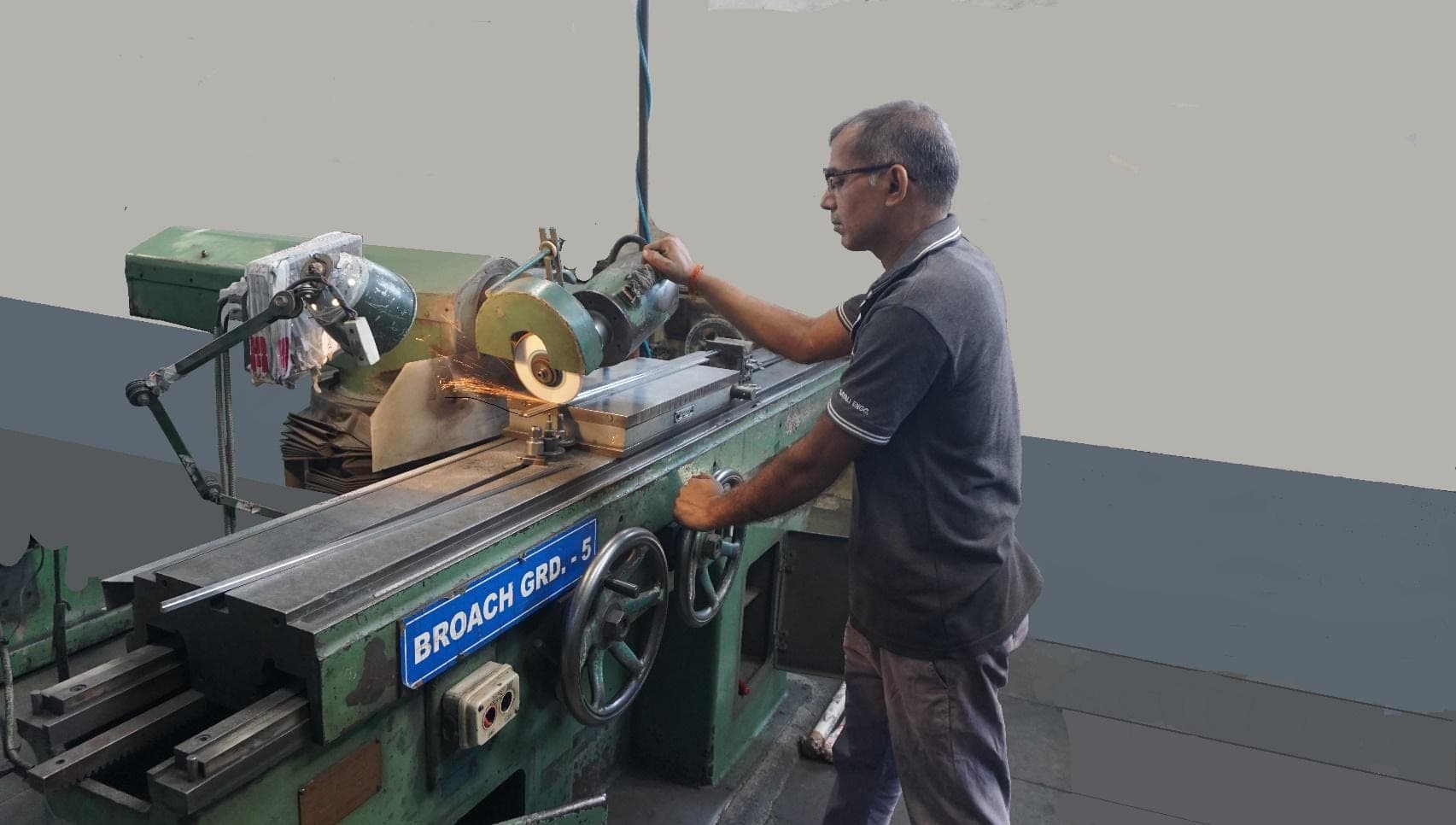 Tooling Accessories & Cutter Sharpening 3